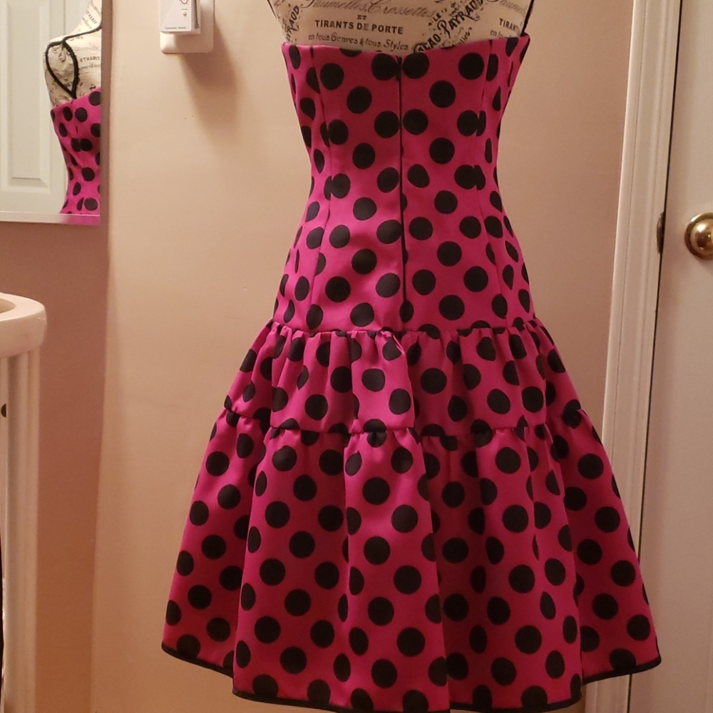 Polka dot dress ,size 6-8